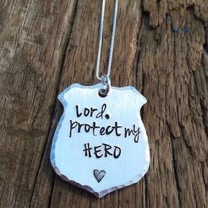 Meet your Posher, Luz